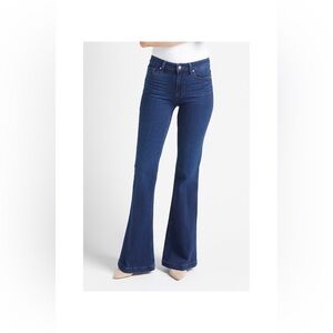 136- Paige Like New Boot Cut Jean Size 31. Inseam 31” Waist 32” Rise 8”